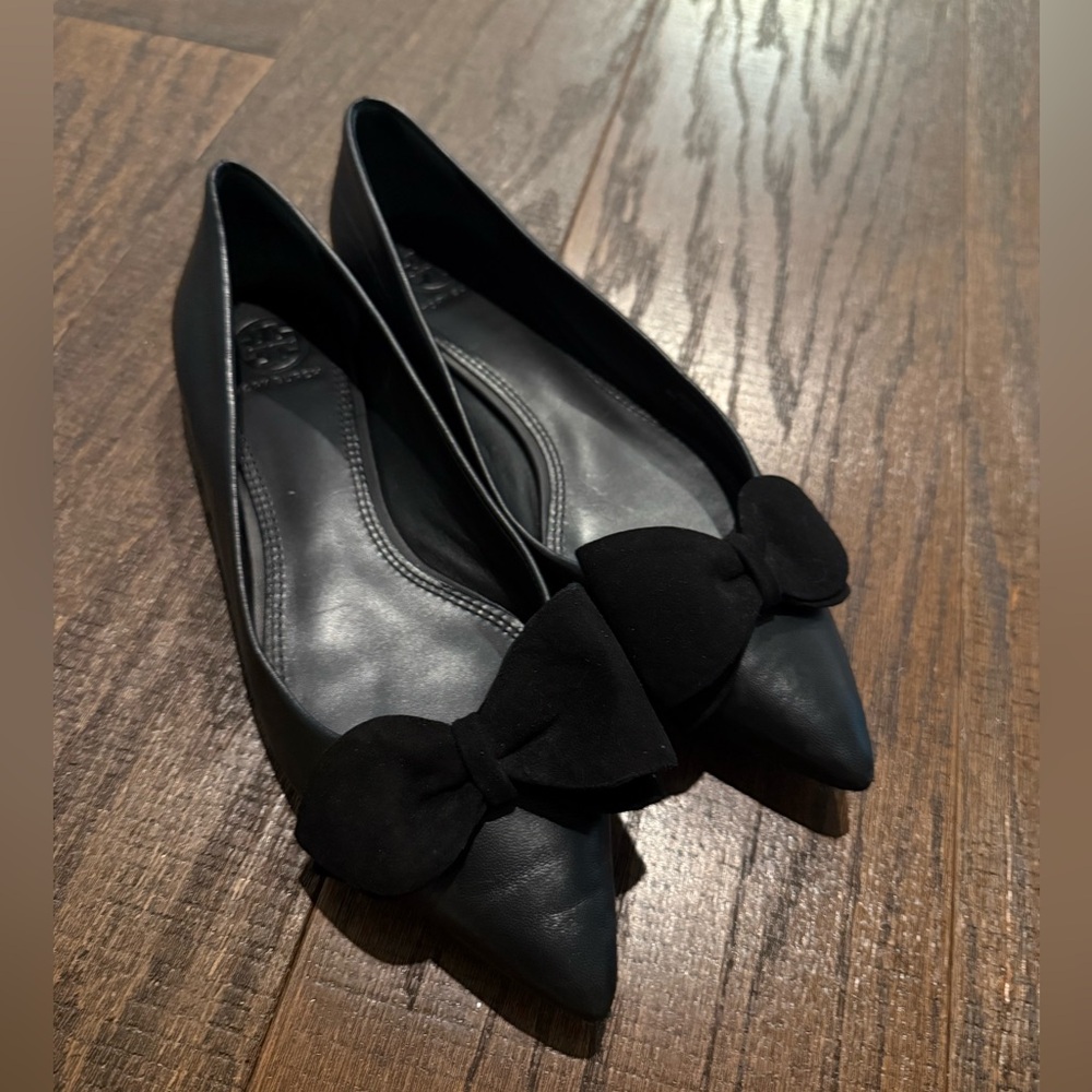 Women’s Tory Burch Rosalind Pointed Toe Leather Suede Bow Ballet Flats size 7